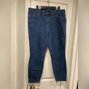 Morgan & Walker Size 16 Medium Wash Cotton Stretch Zip Up Denim Jeans